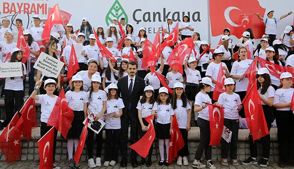 Ulusal Egemenliğin 104. Yılı Çankaya'da Coşkuyla Kutlandı haber görseli