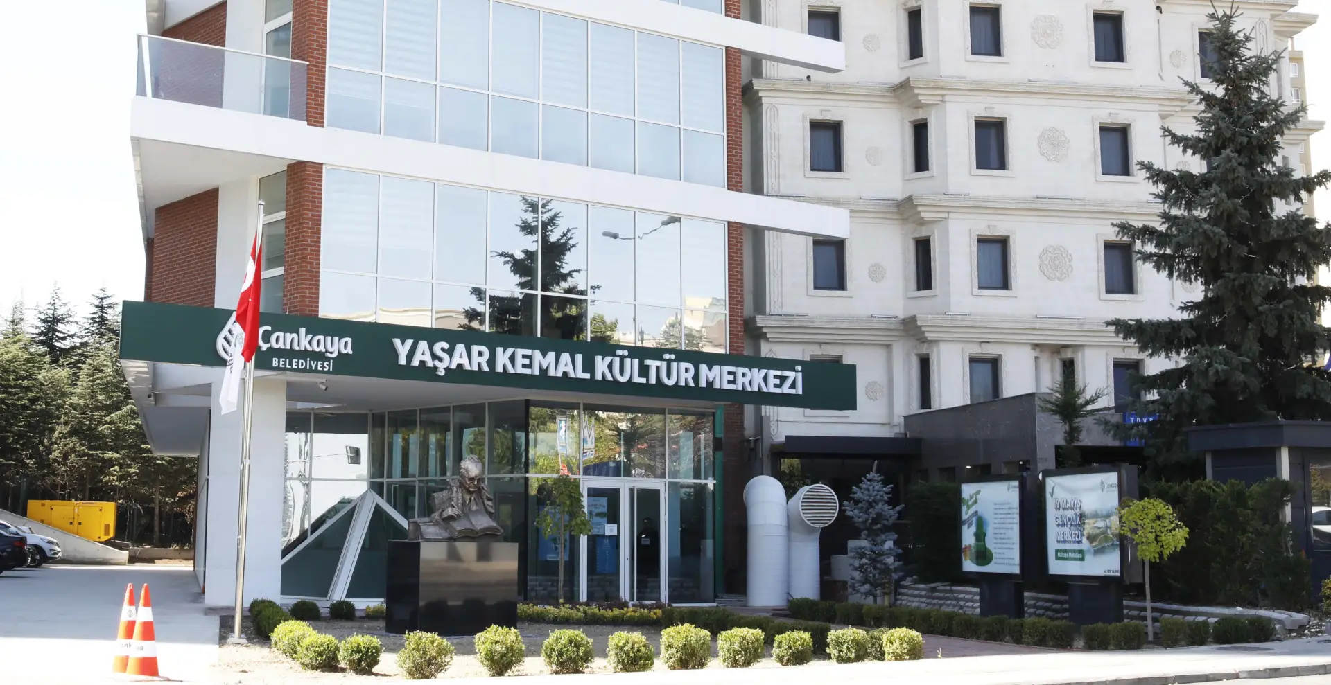 Yaşar Kemal Kültür Merkezi