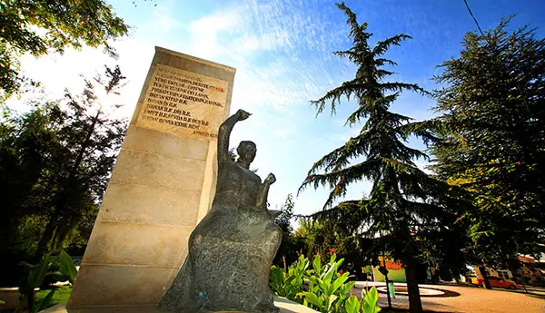 Ahmed Arif Parkı