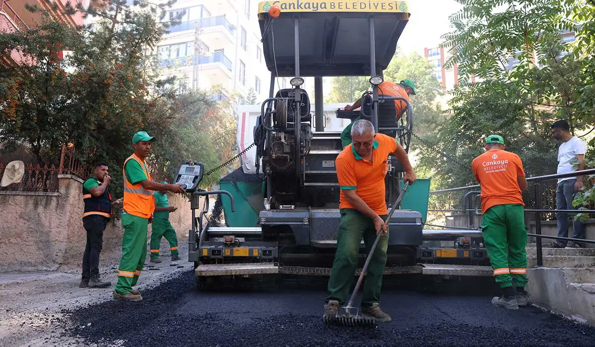 Çankaya'da Asfalt Çalışmaları Hızlandı haber görseli
