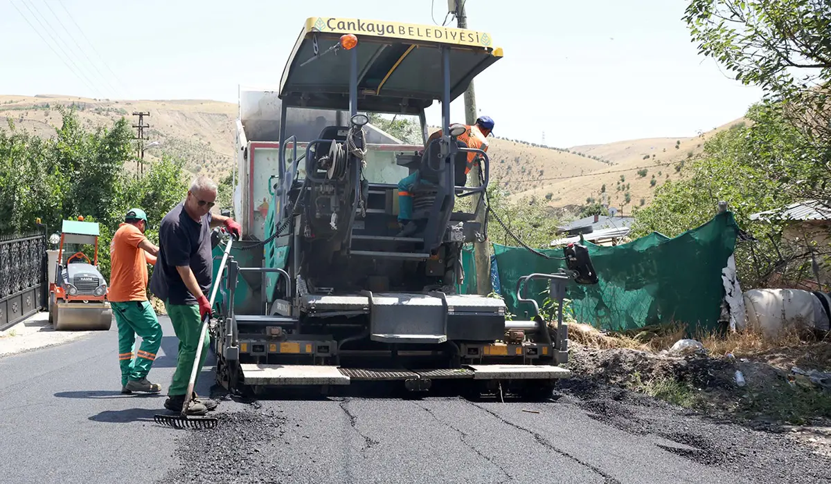 Asfalt Sezonu Hızla Devam Ediyor haber görseli