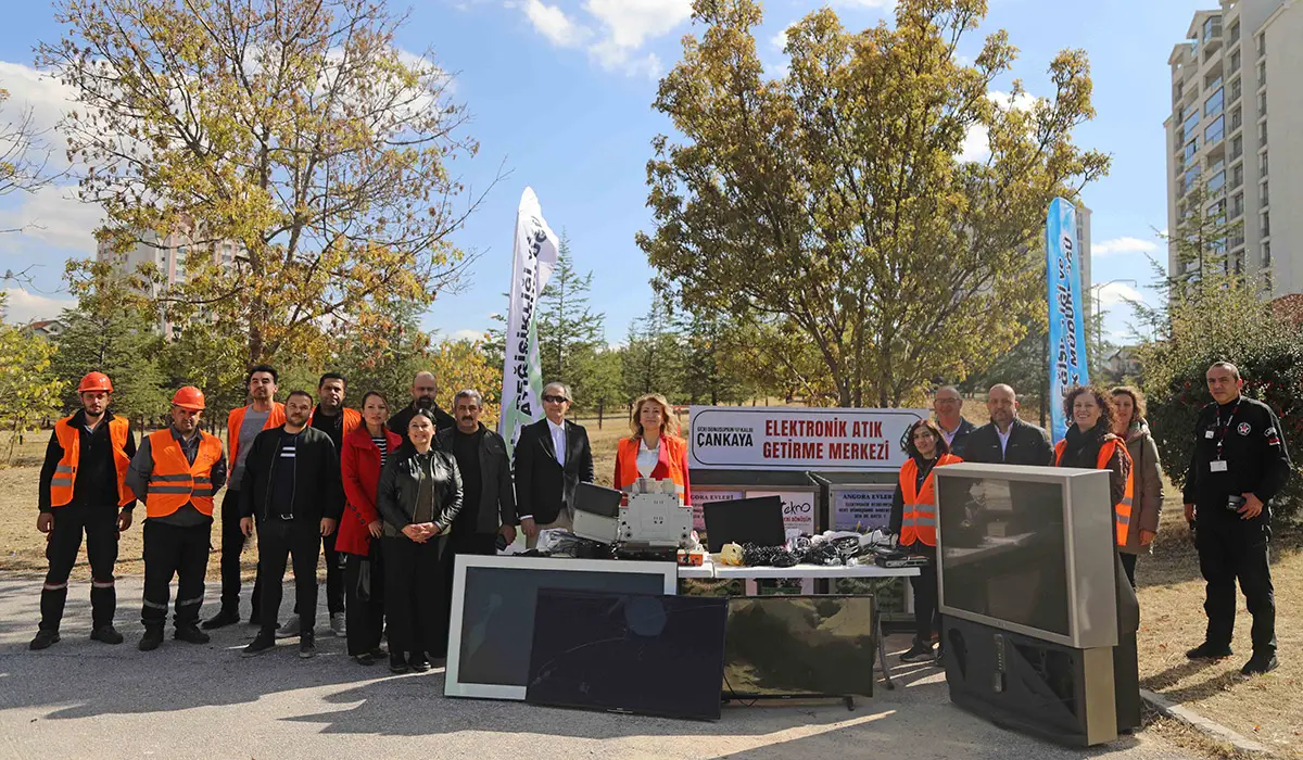 Elektronik Atıklar Geri Dönüşüme Kazandırıldı haber görseli