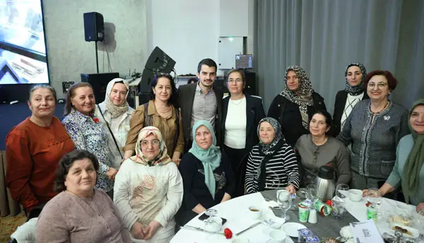 Başkan Hüseyin Can Güner 8 Mart Etkinliklerine Katıldı haber görseli