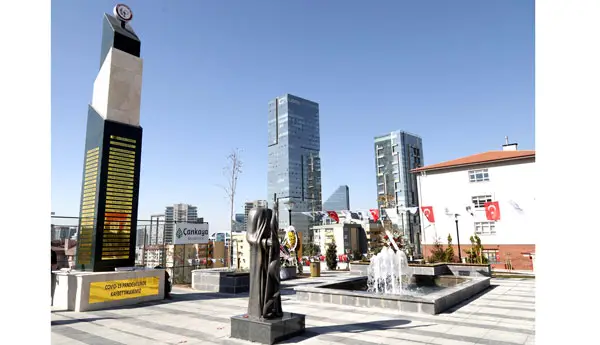 Eczacılar Anıt Parkı