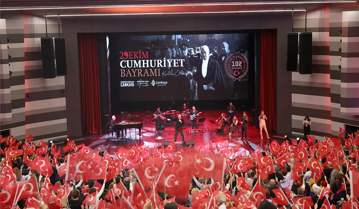 Cumhuriyet 102 Yaşında haber görseli