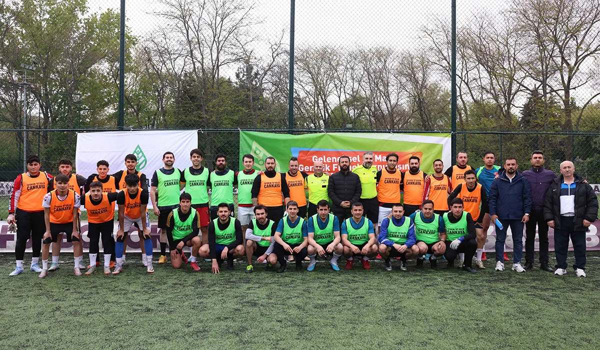 Ödüllü Gençlik Futbol Turnuvası Başladı haber görseli