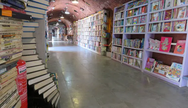 İşçi Kütüphanesi