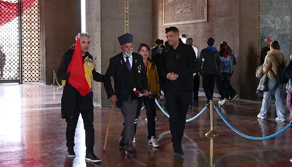 Çankaya Belediyesi, Kore Gazisini Ata'nın Huzuruna Götürdü haber görseli