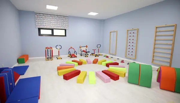 Masal Kalesi Gündüz Bakımevi
