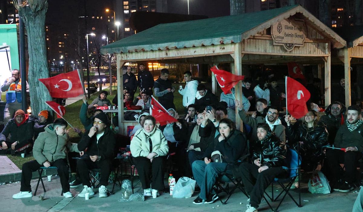 Milli Maç Heyecanı Çankaya Parklarında Yaşandı haber görseli