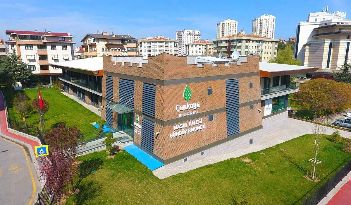 Masal Kalesi Gündüz Bakımevi