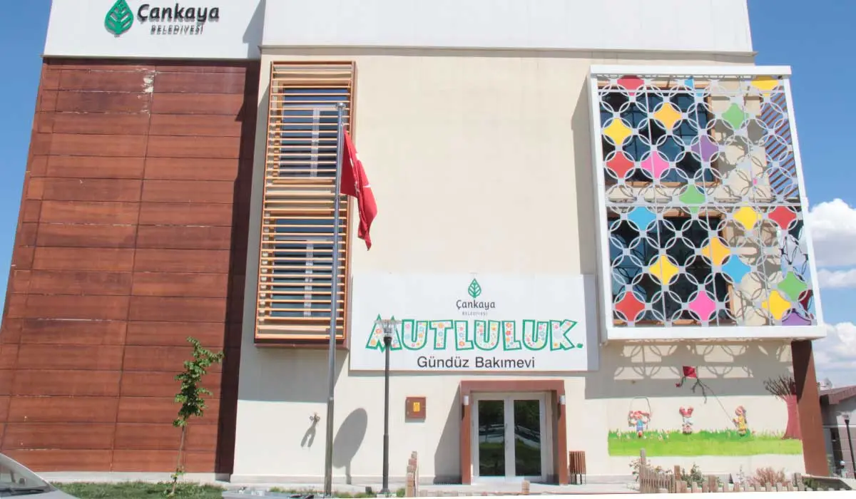 Mutluluk Gündüz Bakımevi