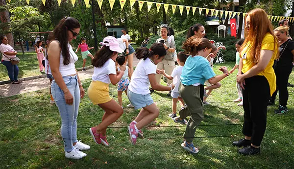Çocuklar Ayaklarını Yerden Kesen Oyunlarla Tanıştı haber görseli