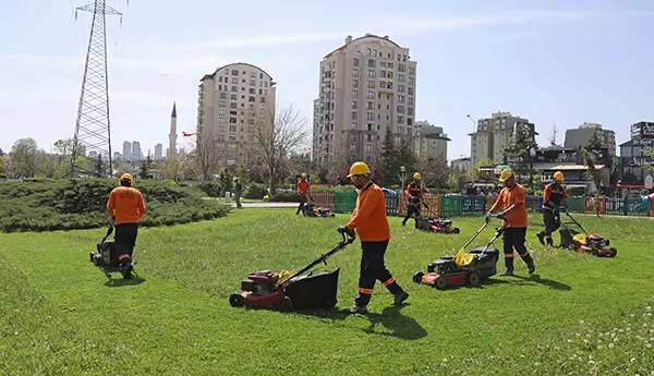 Çankaya Parklarında Bakım ve Onarım Mesaisi haber görseli