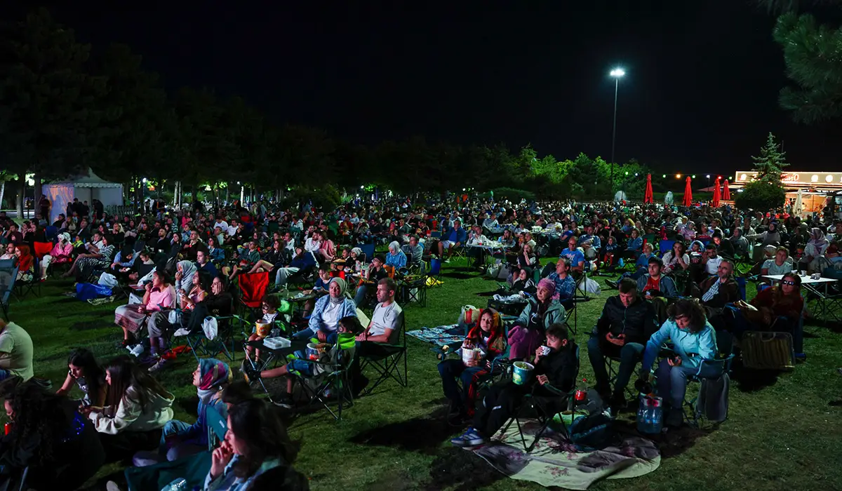 Ahlatlıbel Atatürk Parkı Kültür Alanı