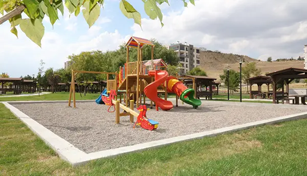Alacaatlı Vatan Parkı Ve Piknik Alanı